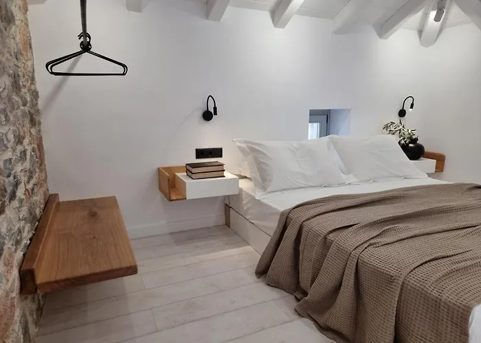 Holiday home Stone Build With Private Pool *