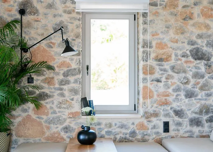 Holiday home Stone Build With Private Pool *