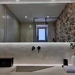 Stone Build With Private Pool 펜션